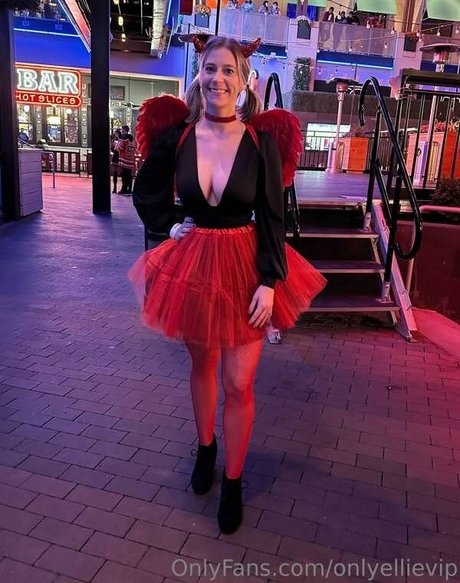 OnlyEllieVIP high quality pornstar galleries