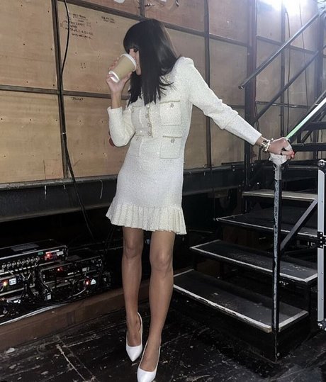 Claudia Winkleman naked model archive