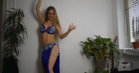 Belly Dancer Lisa top model archive