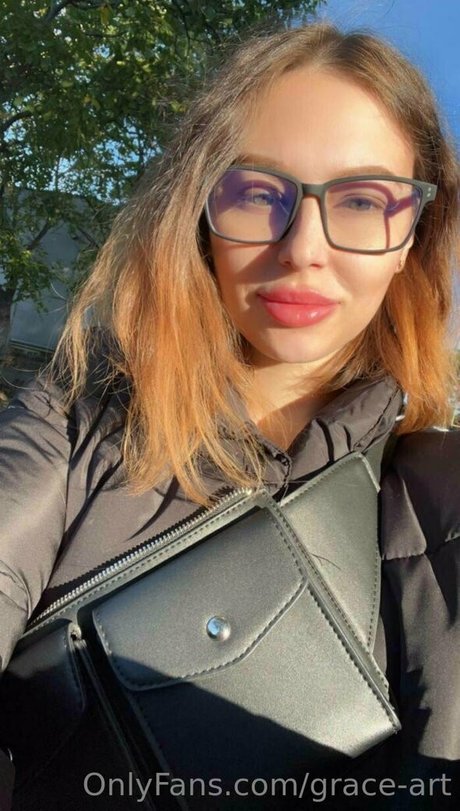 isabelraven model naked images