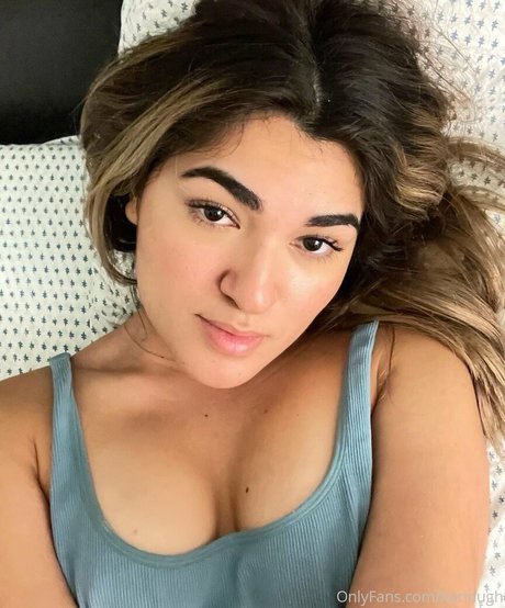 karinugh sex model photos