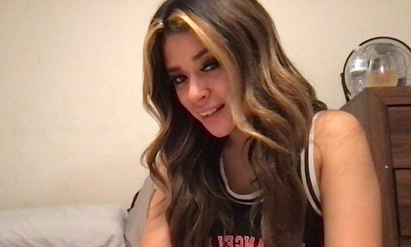 shegetsfreaky perfect star img