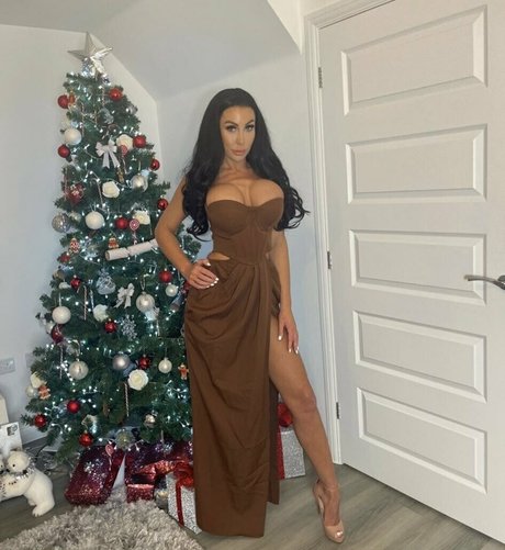 mila amora x sexy star photos