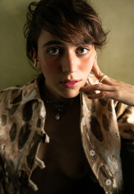 Tessa Ia star erotic images