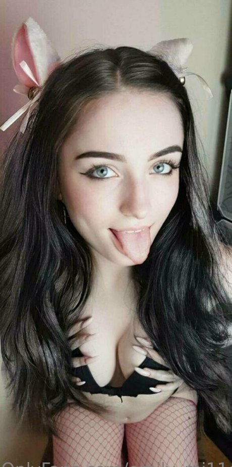 emily mi11er model naked galleries