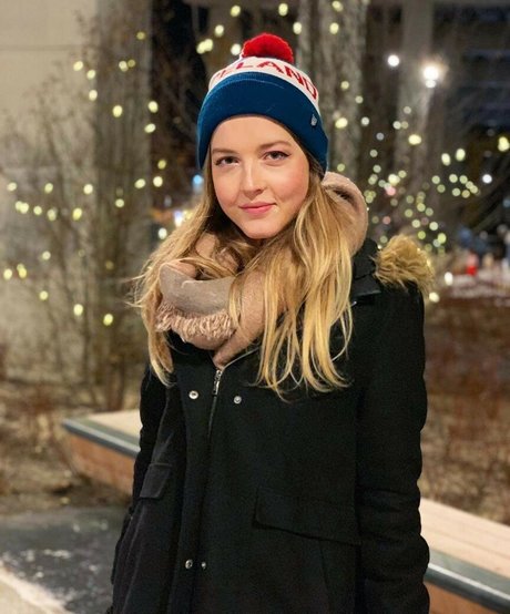 Maya V Henry pornstar erotic pics