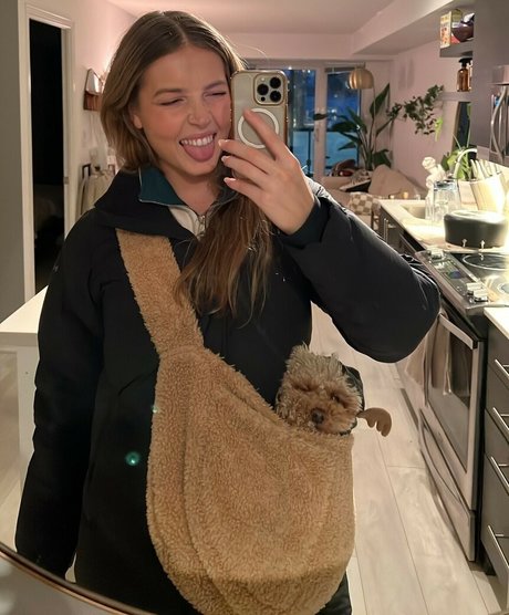 Maya V Henry nice star photo