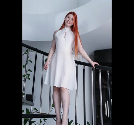 Aliska Dark model pretty gallery