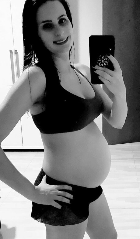 Luminha GGS adult actress gallery