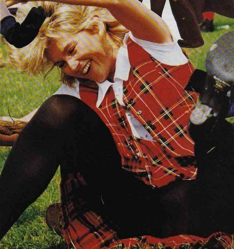 Anthea Turner model pornographic galleries