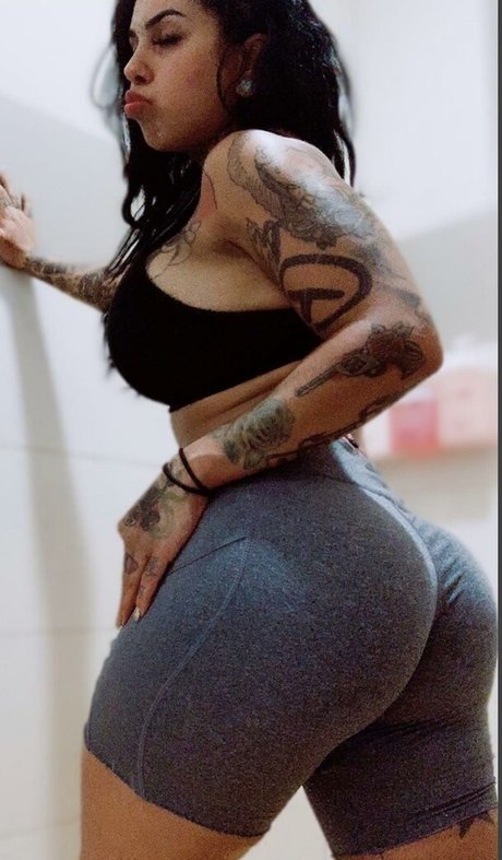 Yogapantsqueen adult model photo