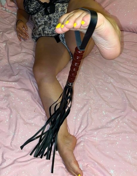 dropdeadfeet hot star picture