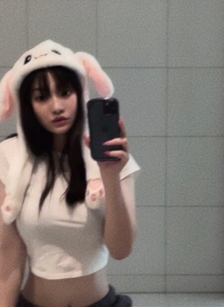 johhzt model nice pic