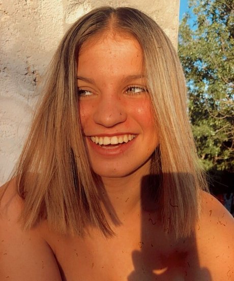 Abbylamaison best actress pic