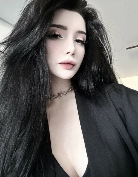 morphilina model sexy pics