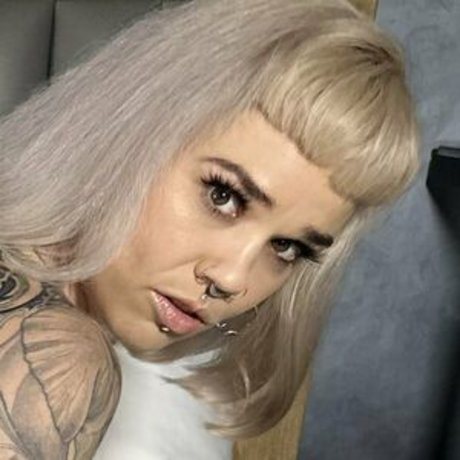 Ruby Riots art model pic