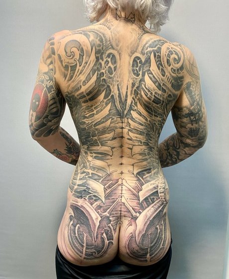 Ruby Riots pornstar pretty gallery