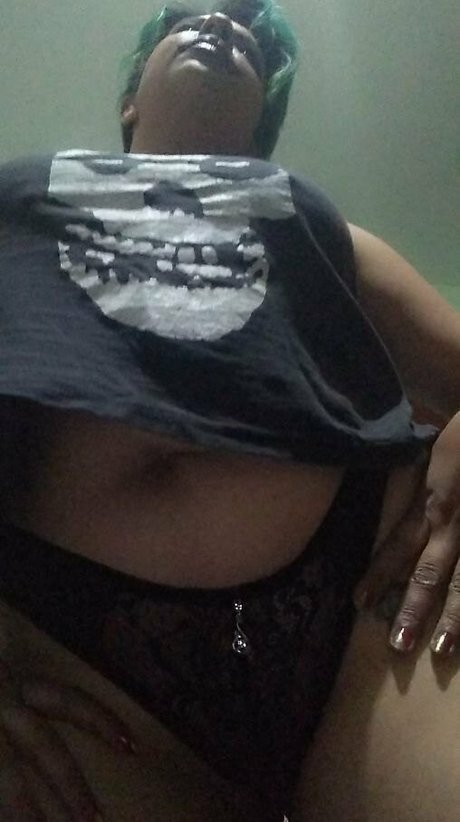 liliveil666 hot actress pics