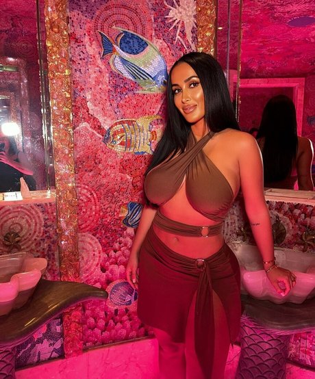 nahrinblack model erotic picture