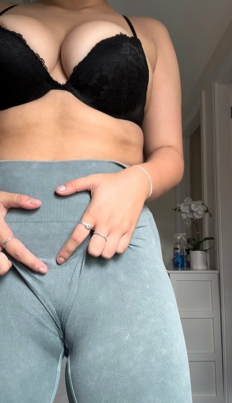 romiraye pornstar art pic