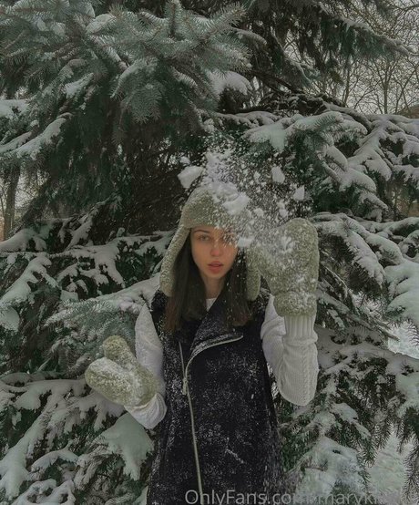 maryloveeeefree hd model image