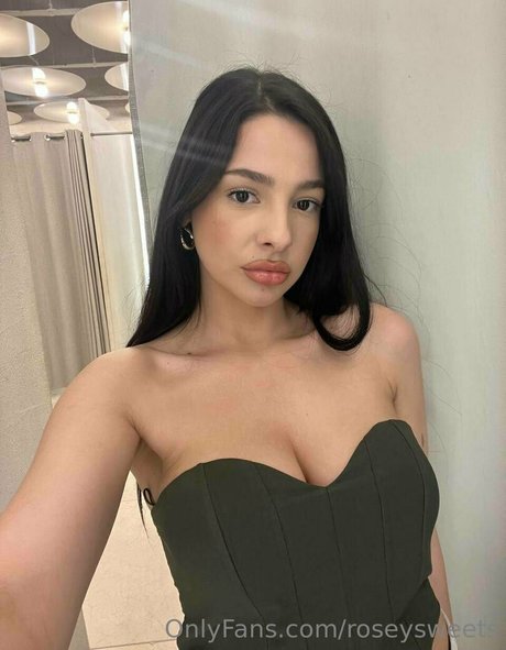 roseysweets pornographic actress pics