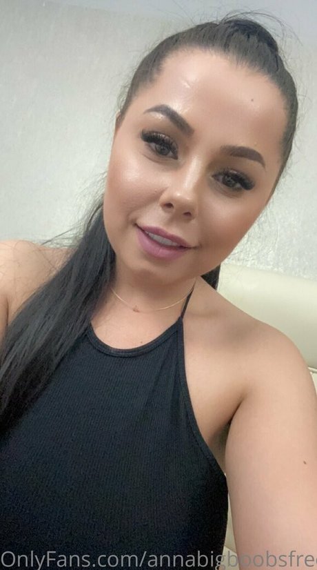 ariamoreu nice pornstar image