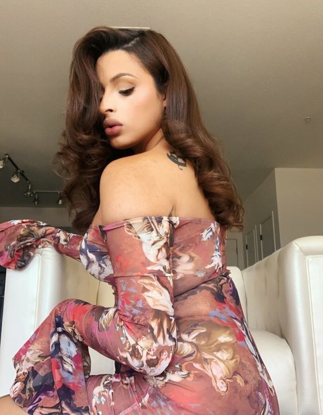 brunette teen onlyfans perfect pic