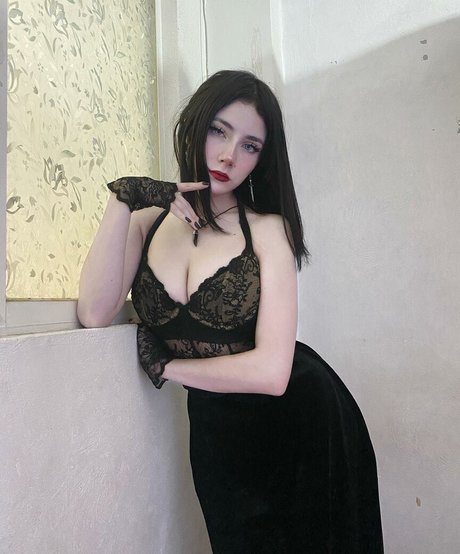 Cooper is dead star exclusive image