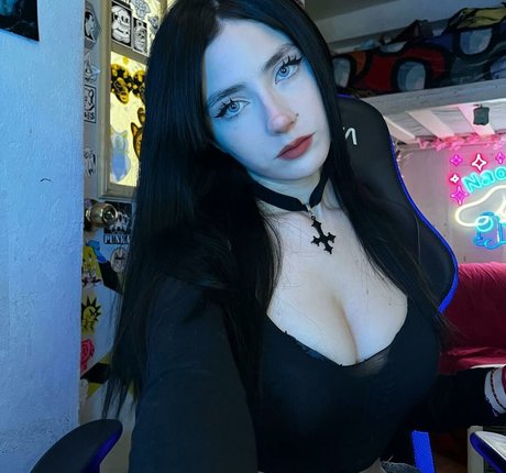 Cooper is dead perfect star picture