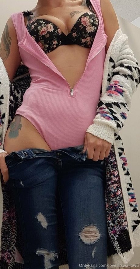 loves2swallowu sex model gallery