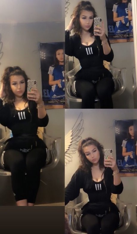 Chloe Flores model pictures