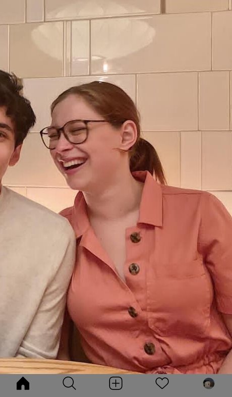 Mina Sundwall best actress img