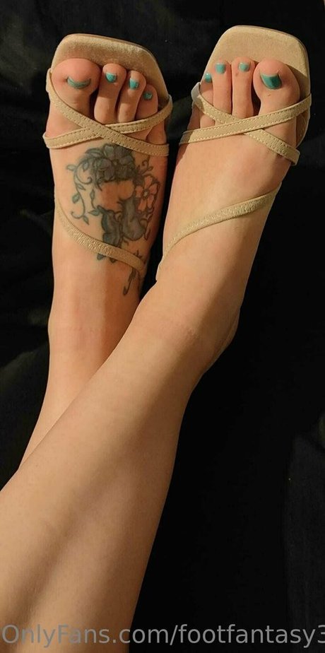 footfantasy35 art model photos