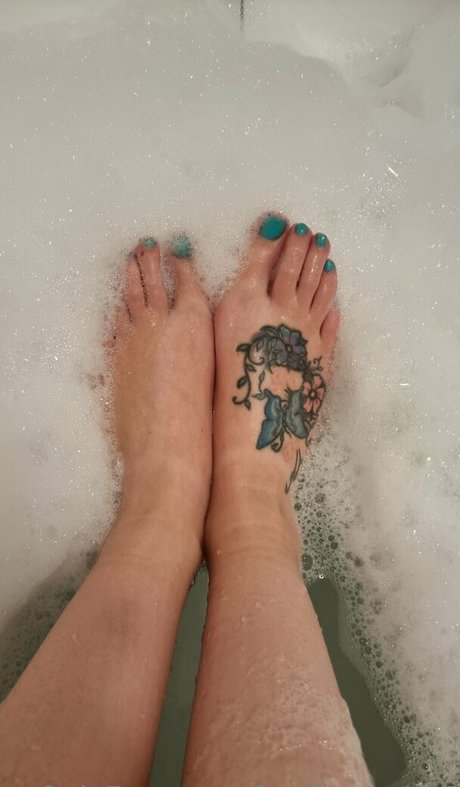 footfantasy35 hot star img