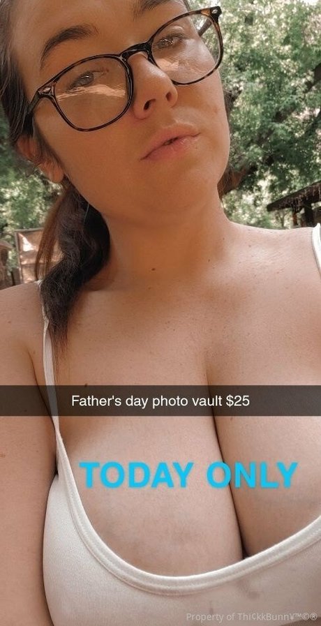 nutformecassie naked model gallery