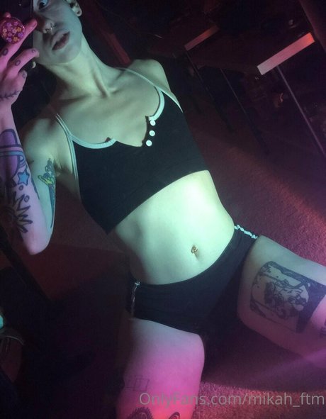 faguettemikah pornstar hd picture