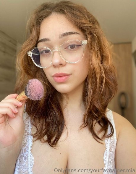 katy cute nude star pics