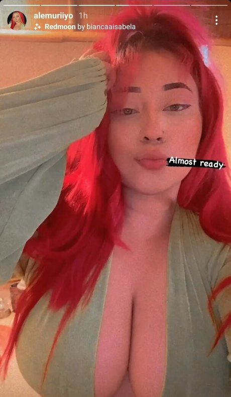 Alemuriiyo pornstar exclusive pictures