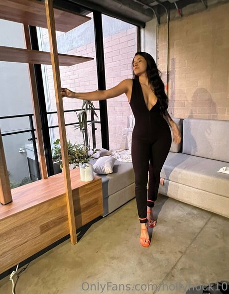 suuuuuki naked actress pictures