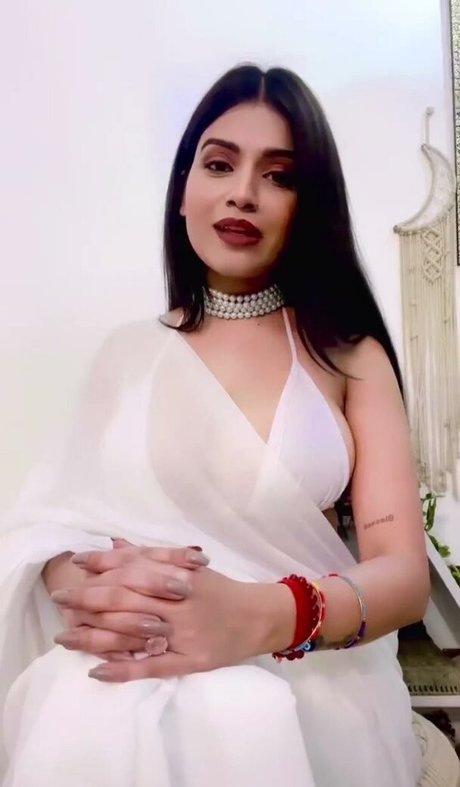 Nidhi Chaudhary pornstar free photos