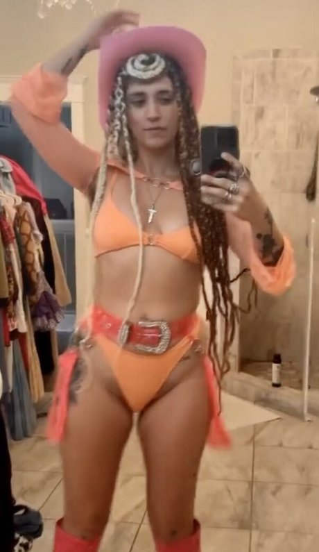 Sierra Ferrell beautiful star photos