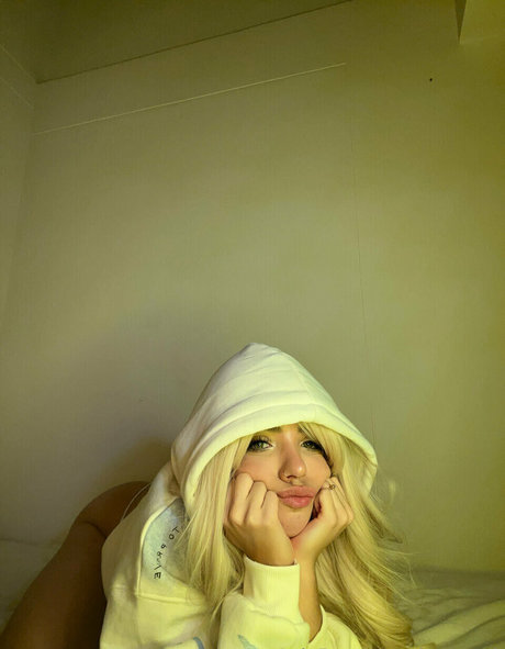 Sharonv21 sex model pictures