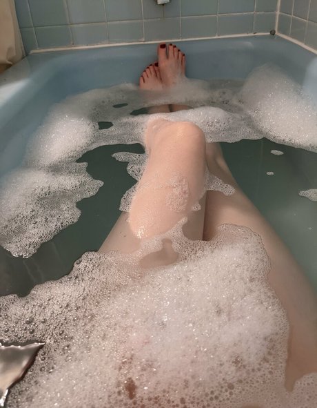 littlepaganprincess sexy star photo