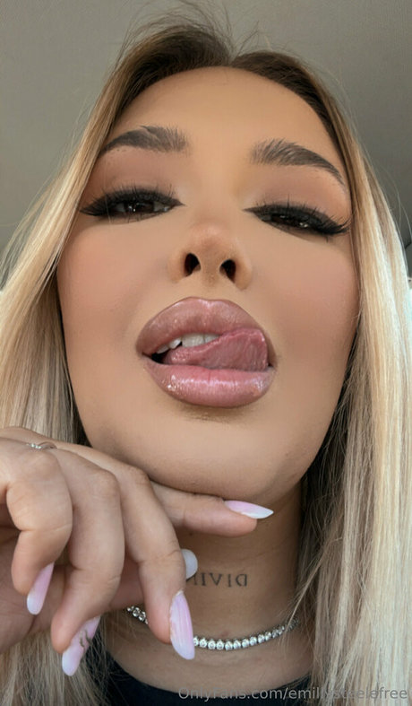 emillysteelefree perfect actress archive