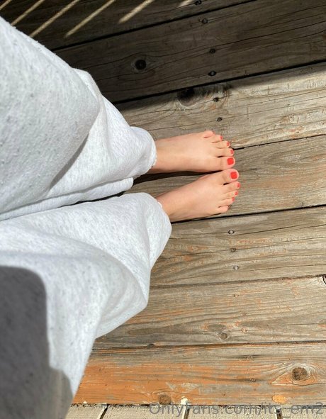 its em2 art actress image