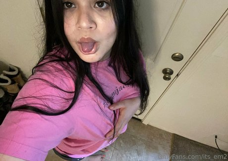 its em2 nude model galleries