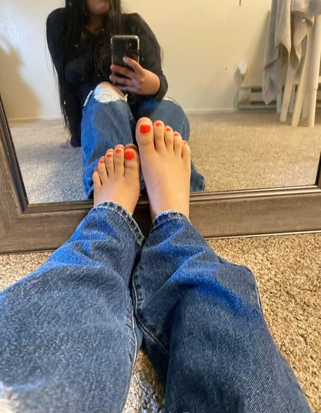 its em2 nude model pictures