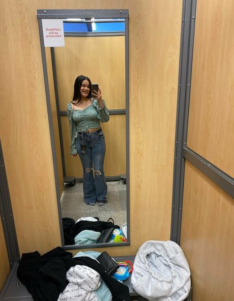 its em2 pornographic model images