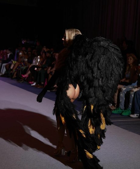 Alison Bowles hd pornstar photos